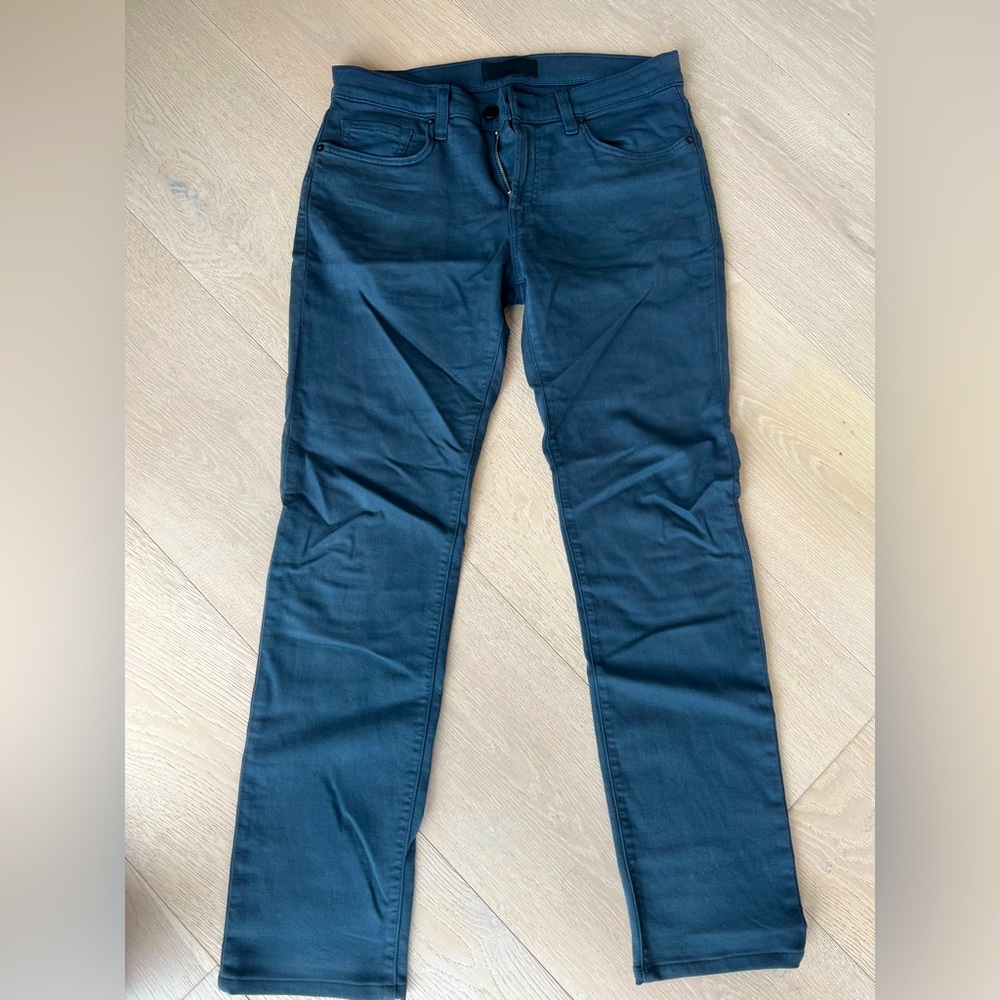 J Brand Kane straight fit jeans. 31x30. Great condition and extremely soft.